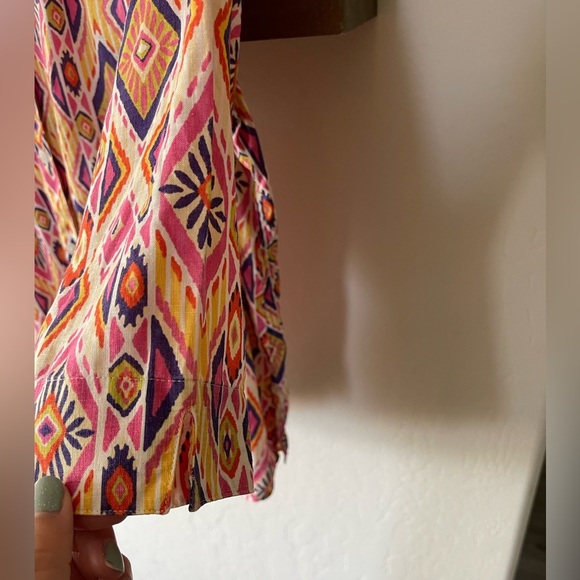 Chico’s| Boho Linen Long Sleeve Blouse, No-Iron Fabric—Size 2•••Lagenlook - Picture 9 of 16